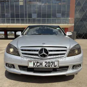 Mercedes-Benz C200 2009 Silver