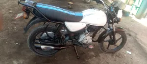 Bajaj Boxer 150 UG 2022 White