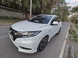 Honda Vezel 2017 White