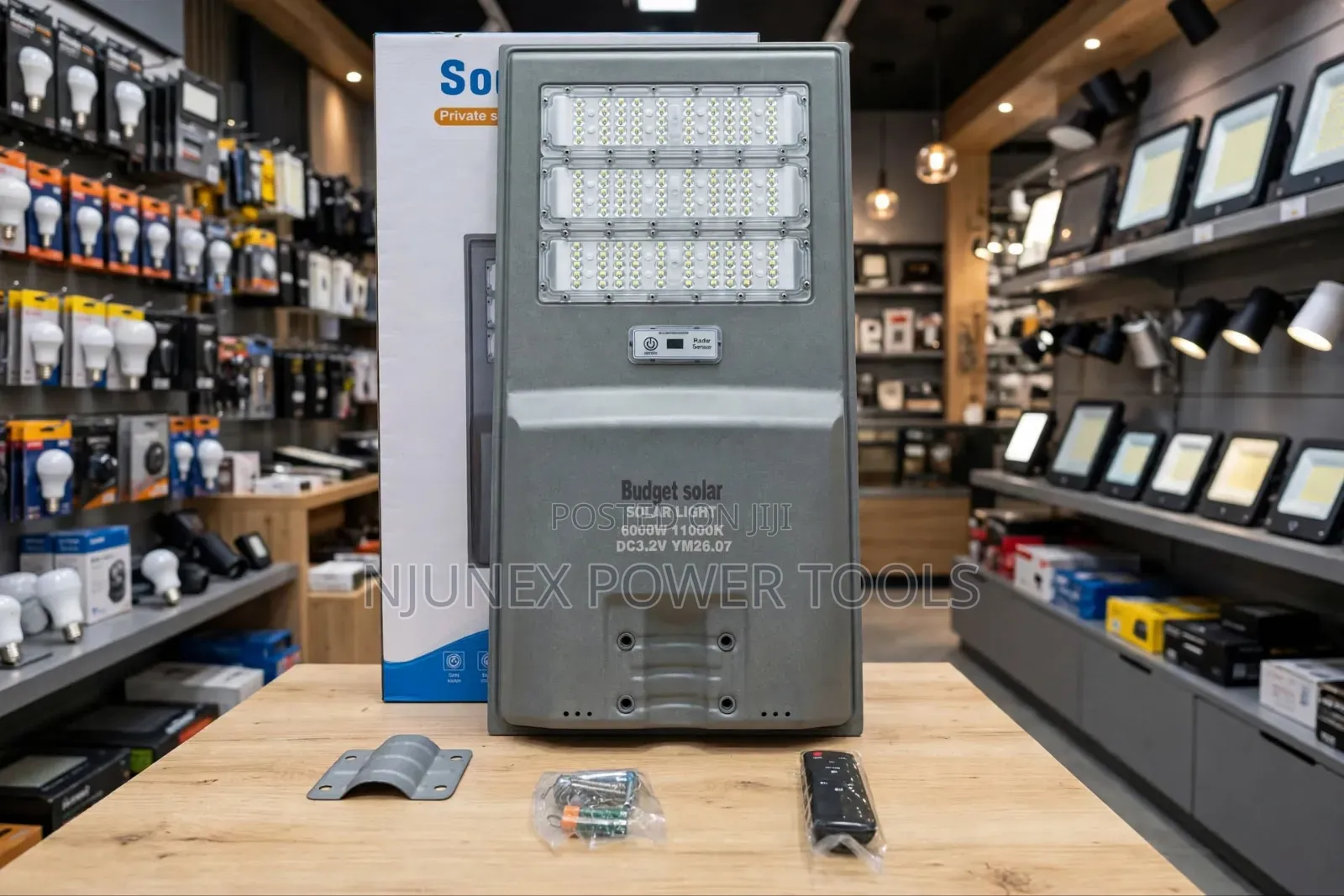Budget Solar 6000W Solar Street Light With an Integrated LED Array,