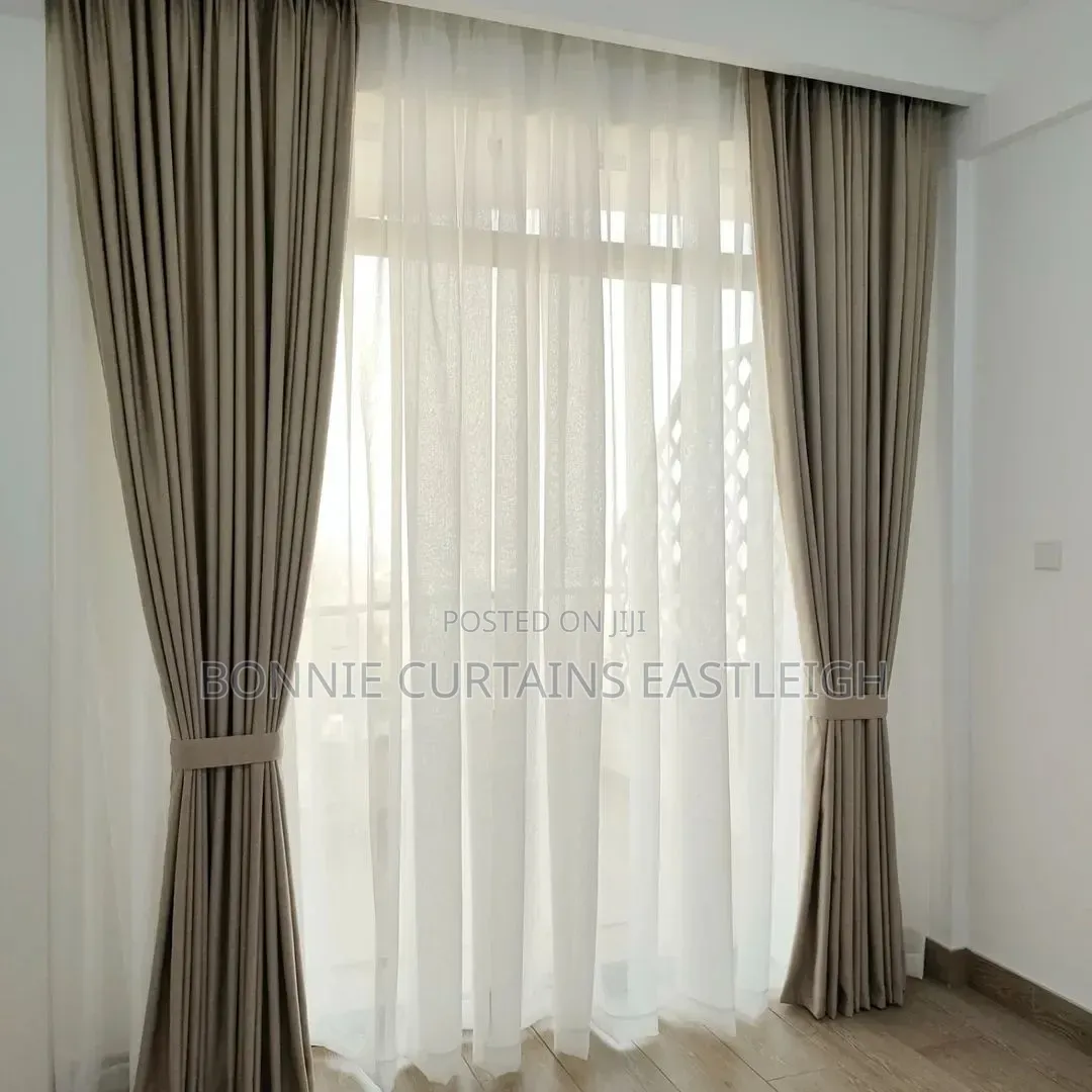 Dark Brown High Quality Curtains and Sheers for Modern Dining