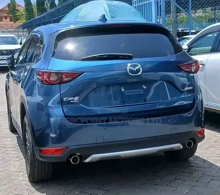 Mazda CX-5 2020 Blue