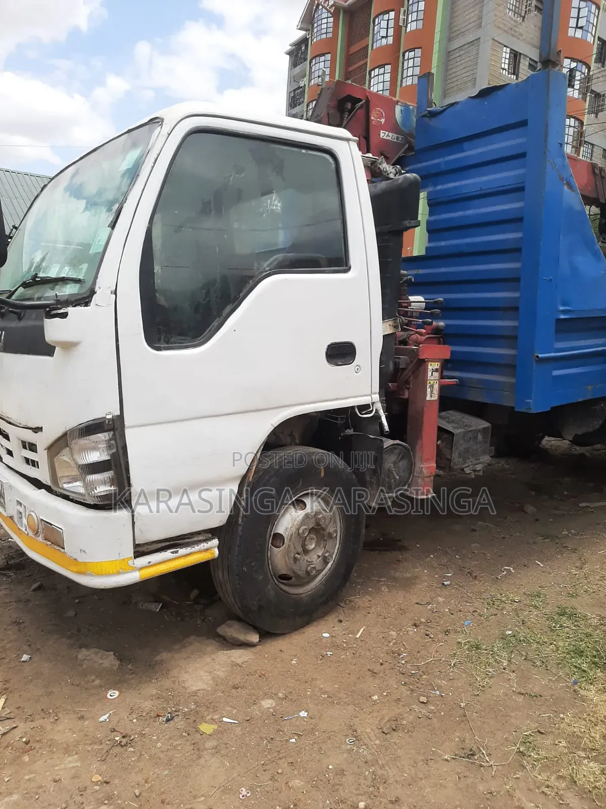 ISUZU NpR 4.3 Flatbed