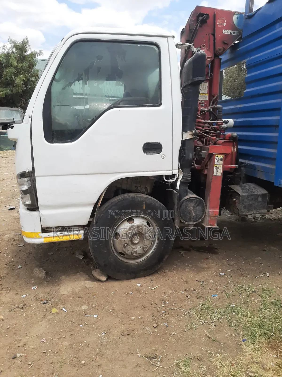 ISUZU NpR 4.3 Flatbed