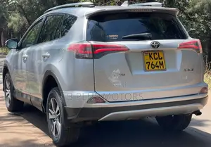 Toyota RAV4 2016 Silver