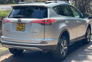 Toyota RAV4 2016 Silver