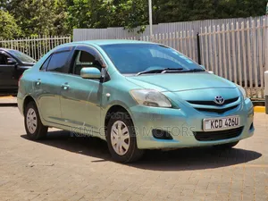 Toyota Belta 2008 Silver