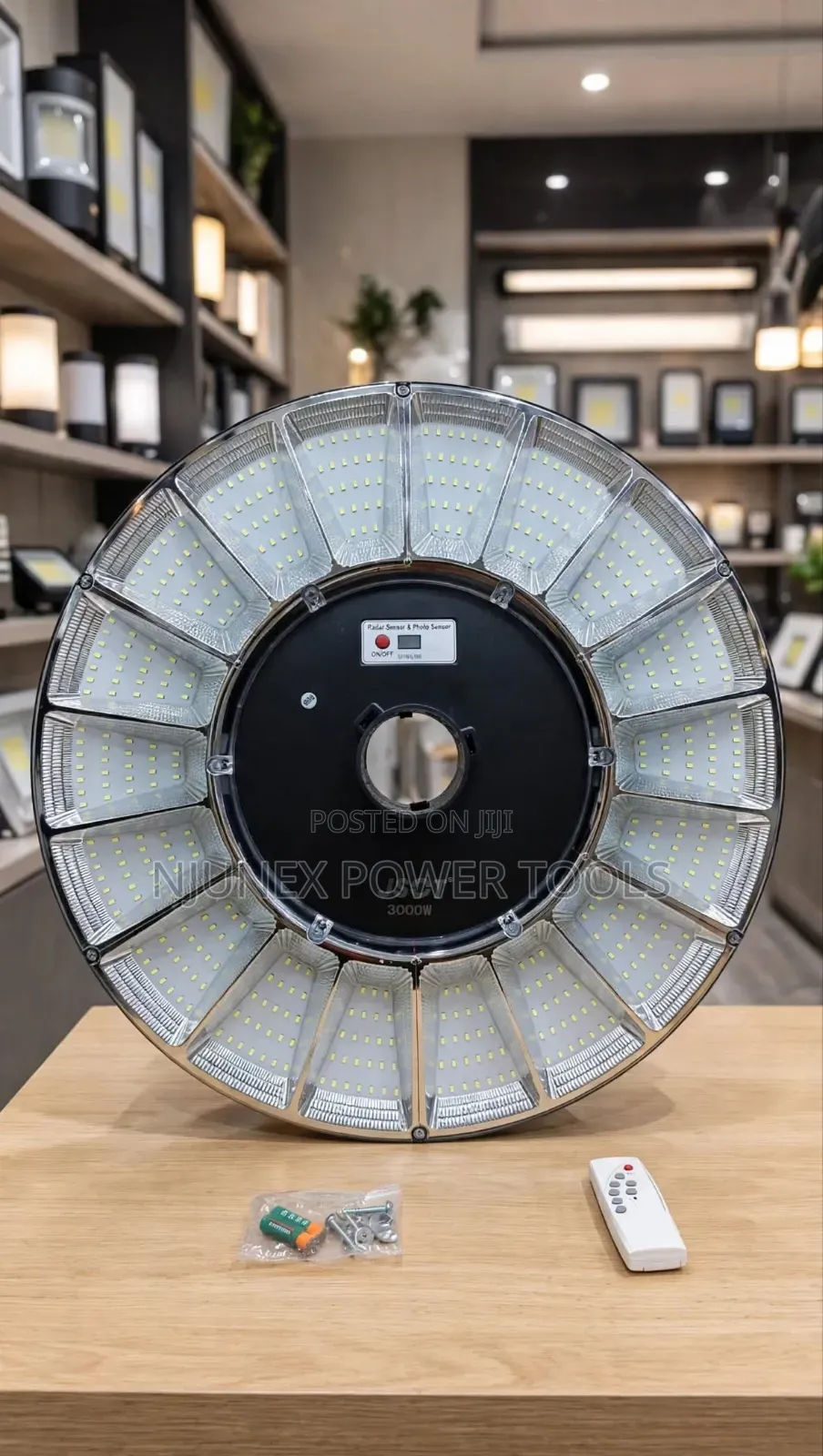 Multi-Segment JSOT 3000W UFO Solar LED Street Light