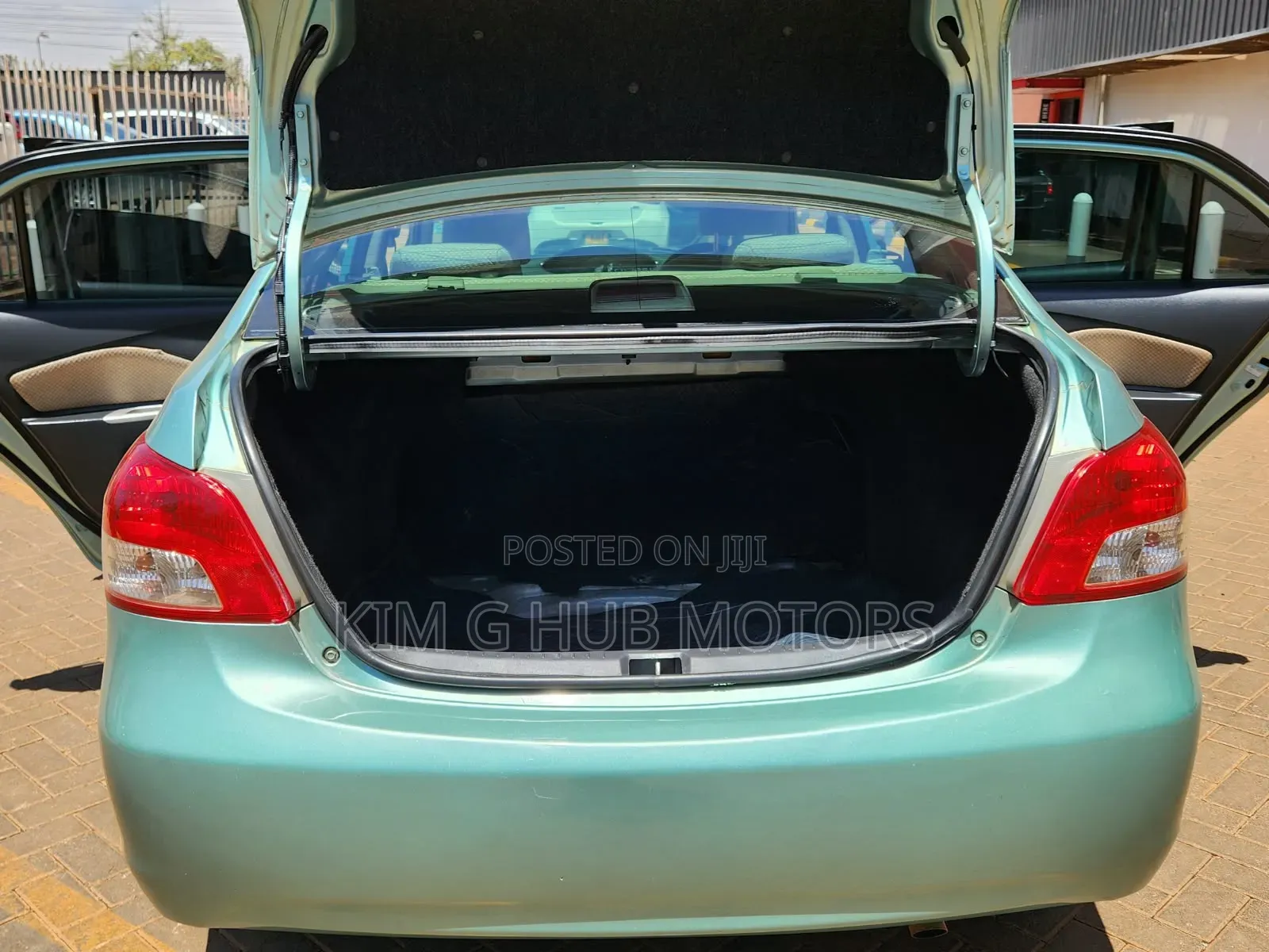 Toyota Belta 2008 Silver