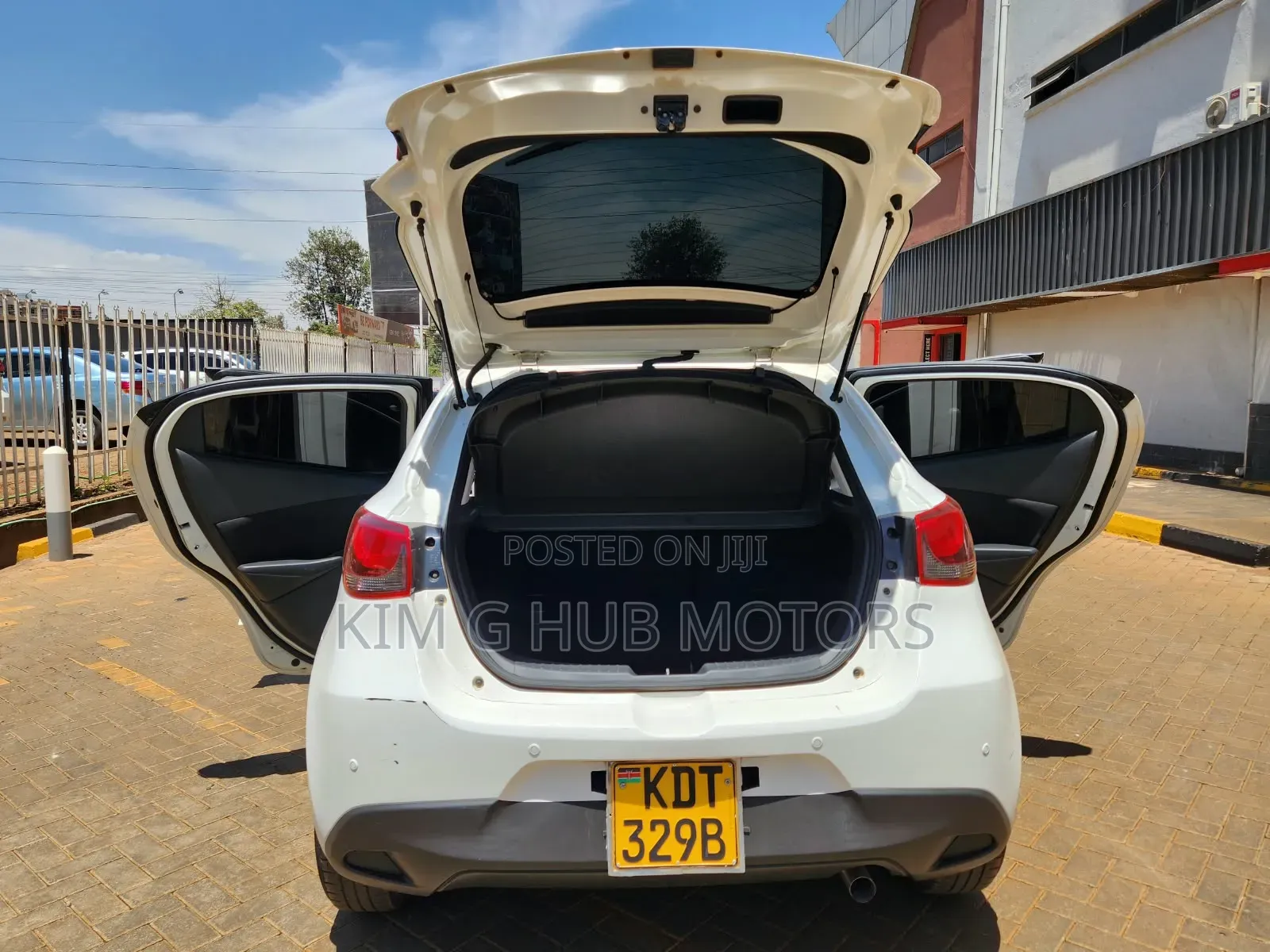 Mazda Demio 2018 White