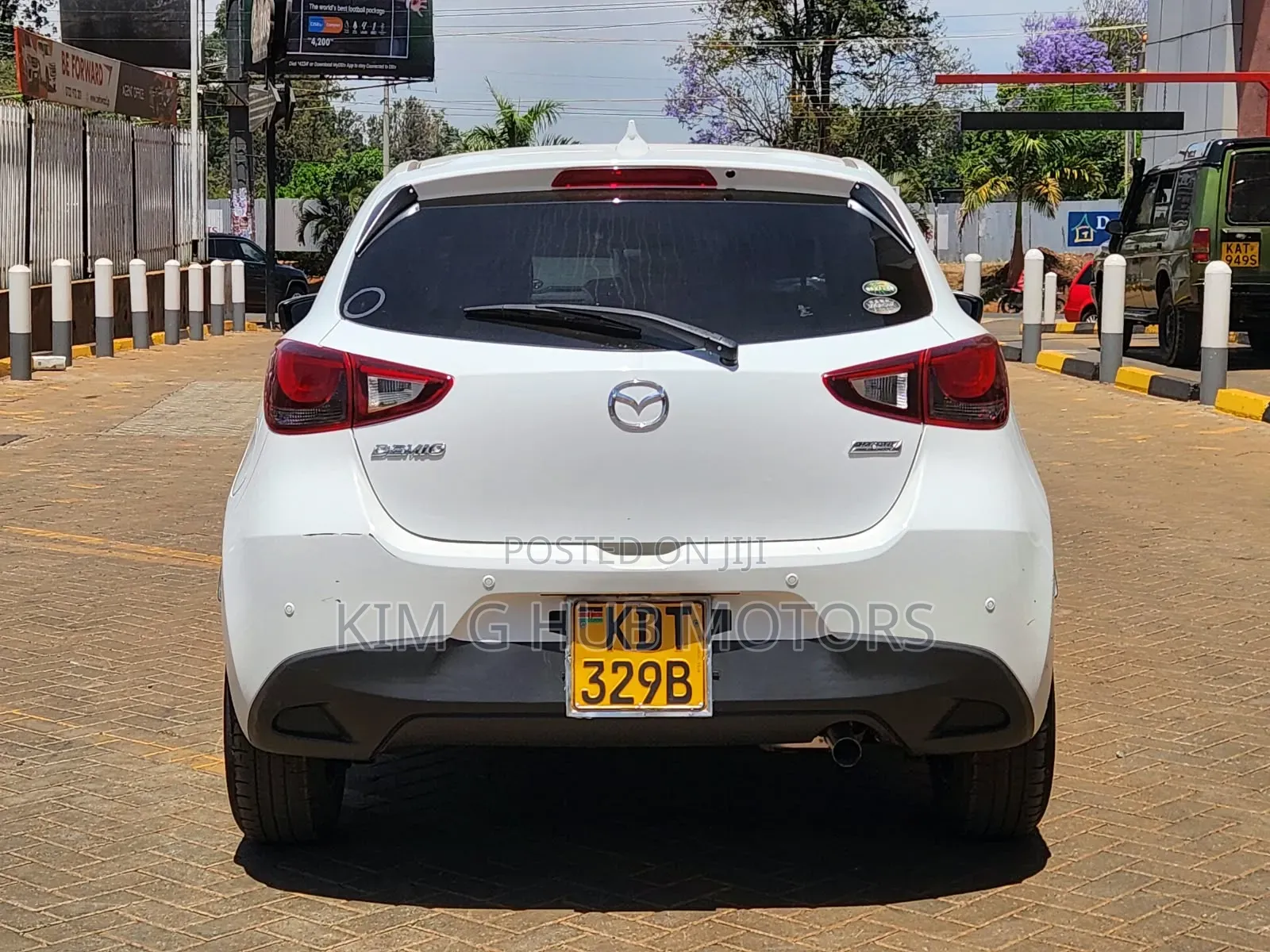 Mazda Demio 2018 White