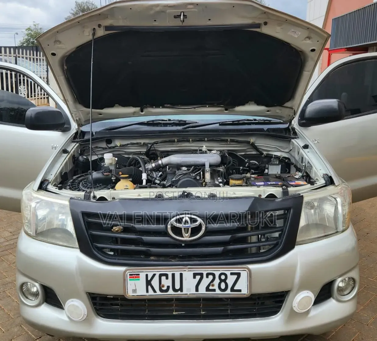 Toyota Hilux 2.5 D-4D SRX 2012 Silver