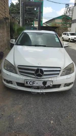 Mercedes-Benz C200 2008 White
