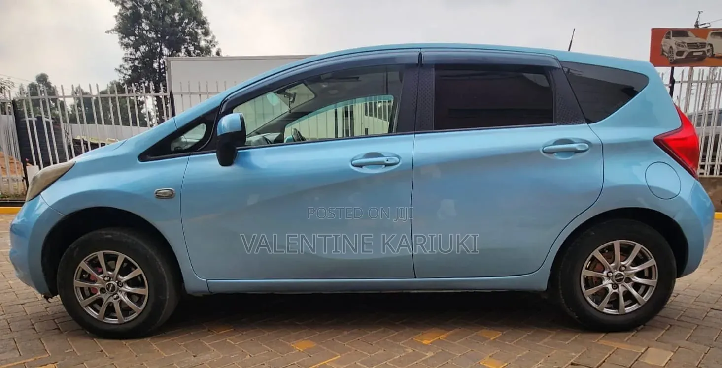 Nissan Note 2011 Blue