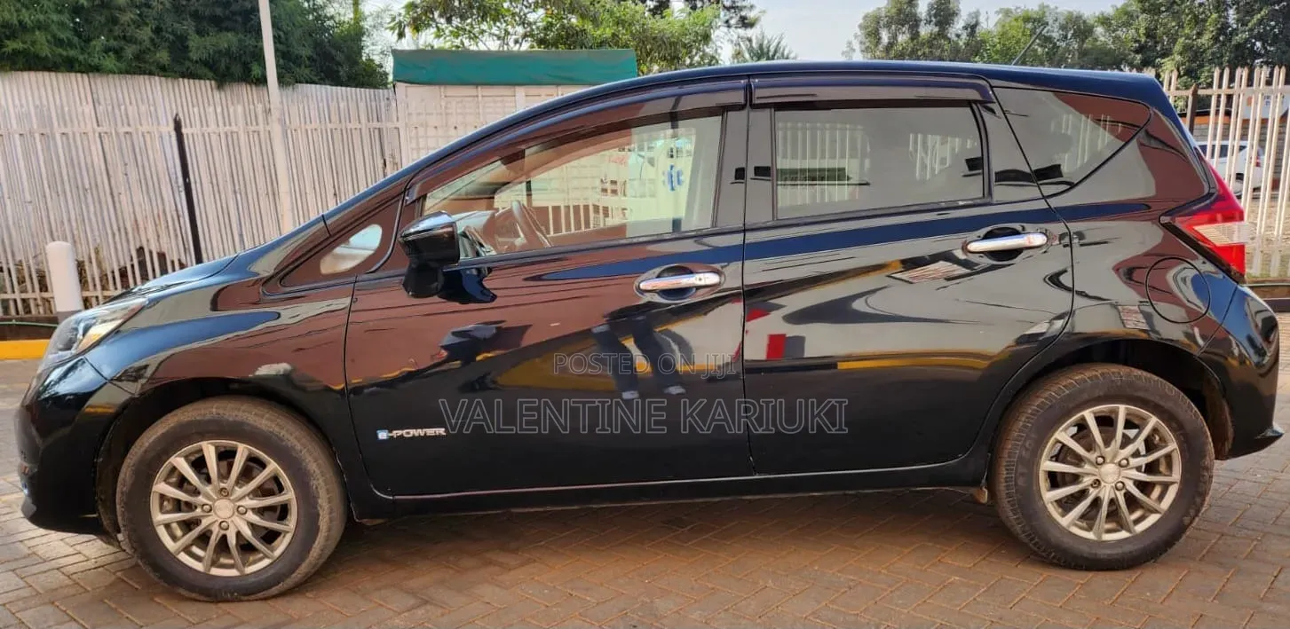 Nissan Note 1.2 Hybrid 2017 Black