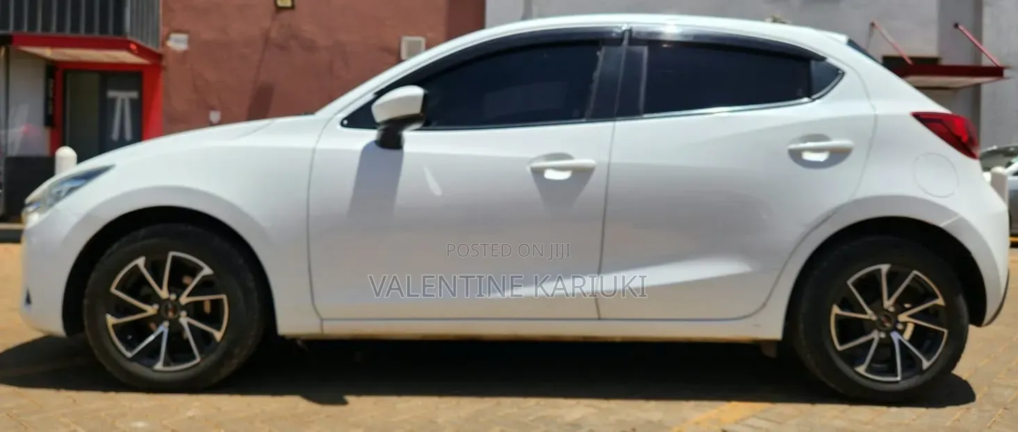 Mazda Demio 2018 White