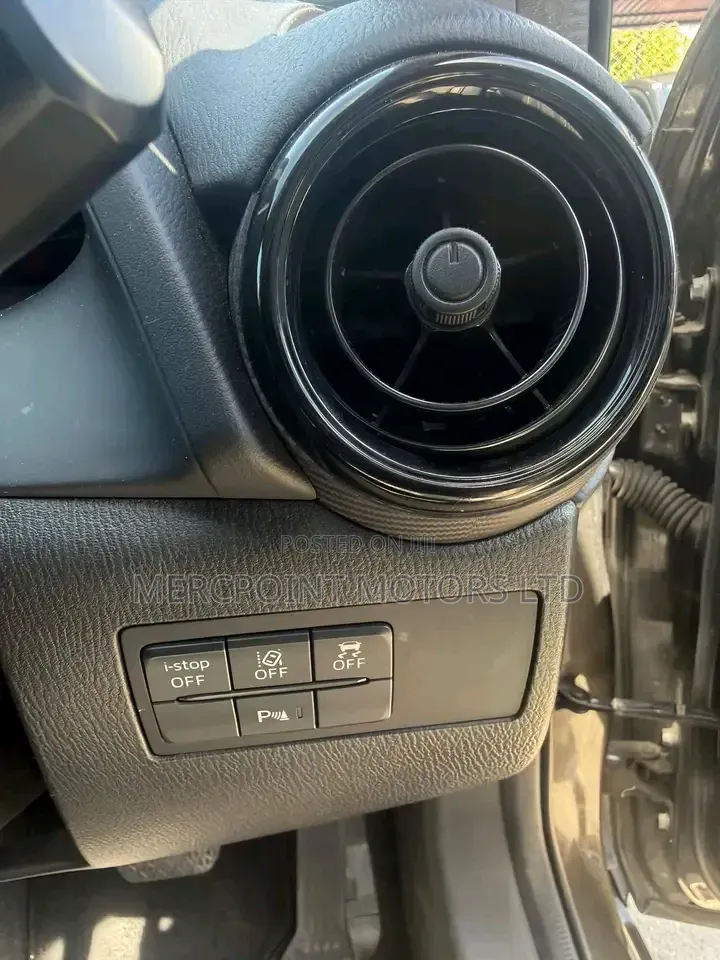 Mazda 2 2020 Brown