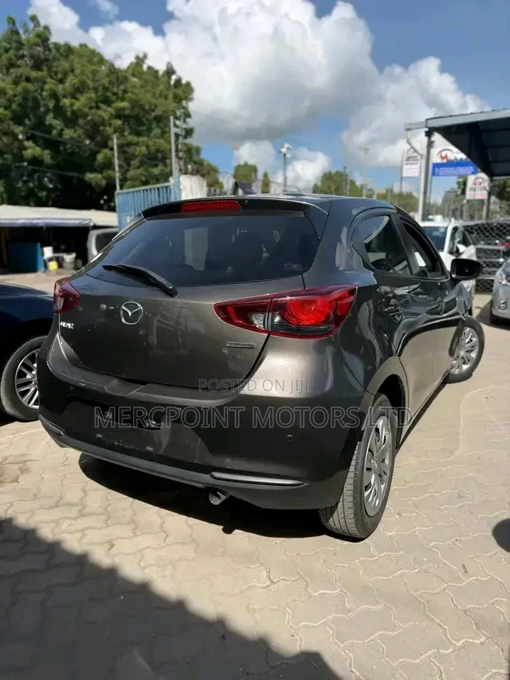 Mazda 2 2020 Brown