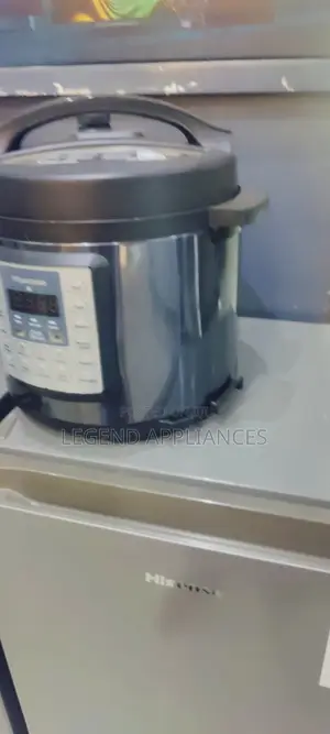 Hisense 6L Digital Pressure Cooker 1000W