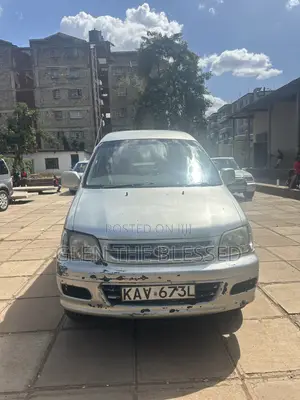Toyota Noah 2.0 FWD (8 Seater) 2001 Gray