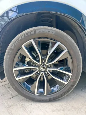Honda Vezel 1.5 Hybrid 2WD 2021 Off white