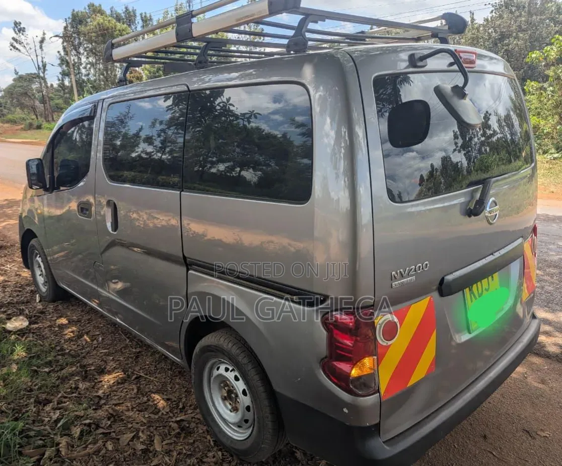 Nissan Serena 2015 Gray
