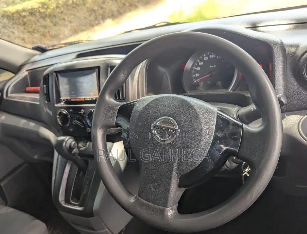 Nissan Serena 2015 Gray