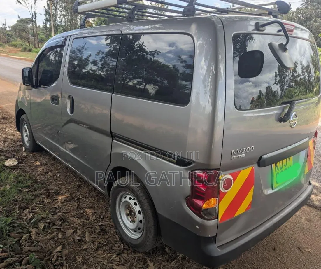 Nissan Serena 2015 Gray