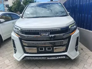 Toyota Noah 2020 Off white