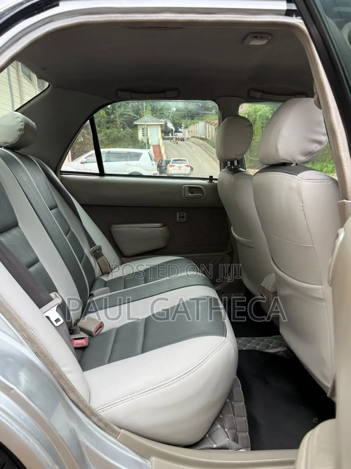 Toyota Corolla 1999 Silver