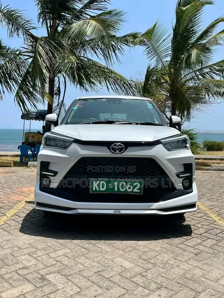 Toyota Raize 2020 Teal