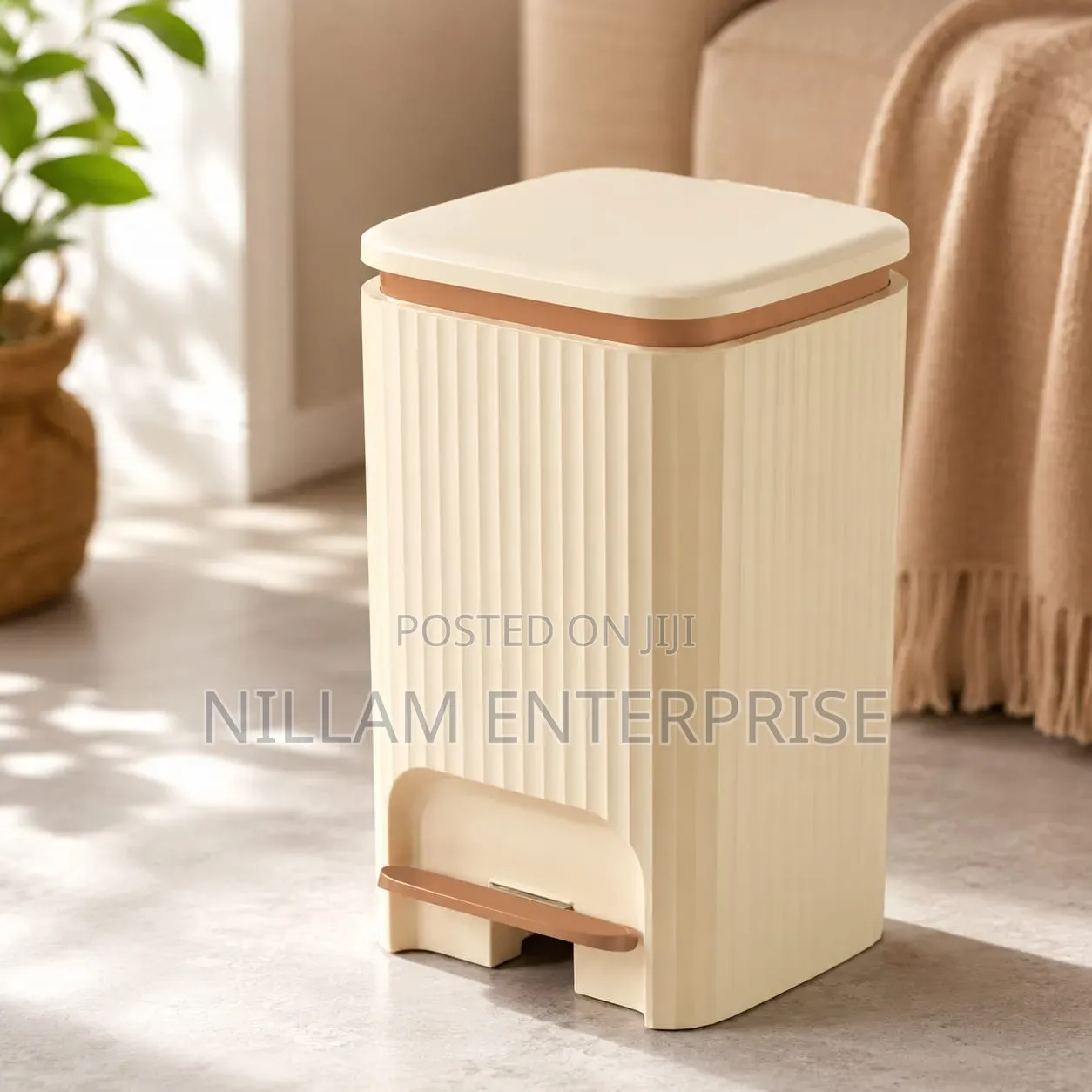 New Foot Pedal Dustbin/Trash Can.
