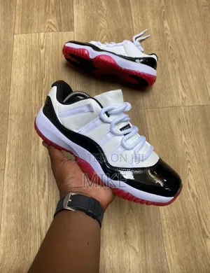 Jordan 11 Low Cut Boxed Sizes 40-45
