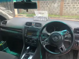Volkswagen Golf Variant 2012 Red