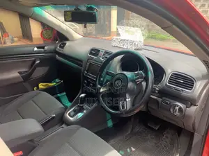 Volkswagen Golf Variant 2012 Red