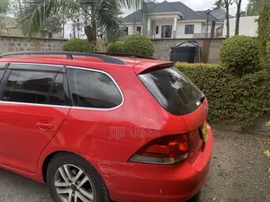 Volkswagen Golf Variant 2012 Red