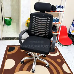 Ergonomic Mesh Office Chair | High-Back Swivel Chair With Headrest
