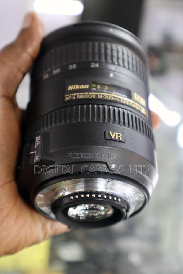 Nikon Af-S Dx Nikkor 18-200mm F/3.5-5.6g Ed Vr Ii Lens