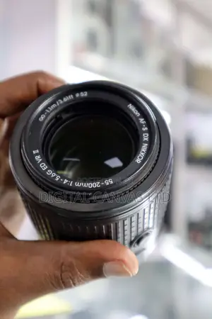 Nikon AF-S DX NIKKOR 55-200mm F/4-5.6g