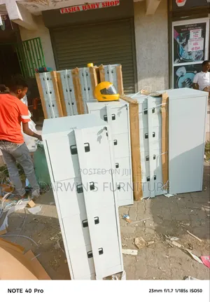 4drowers File Cabinets