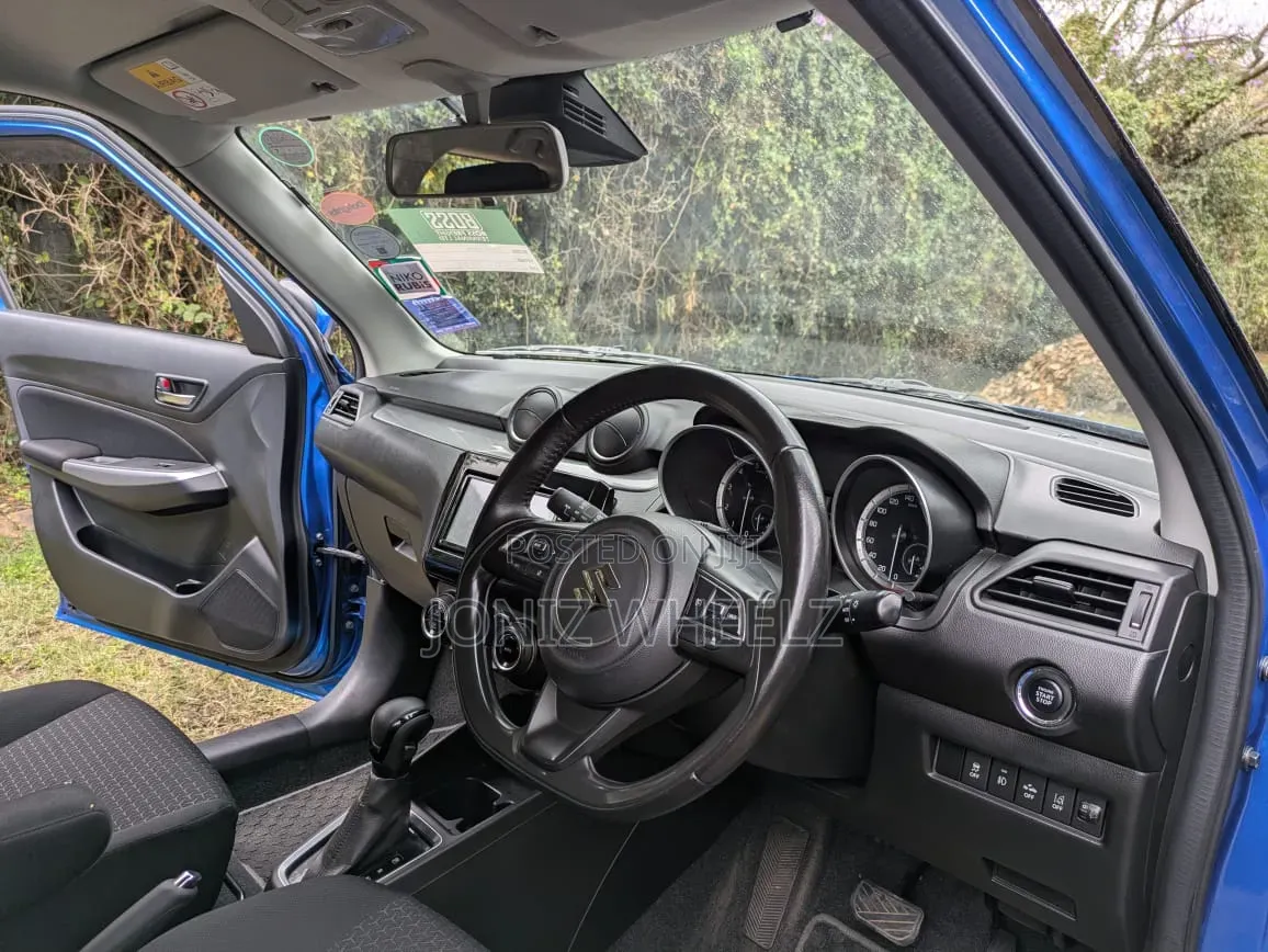 Suzuki Swift 2018 Blue