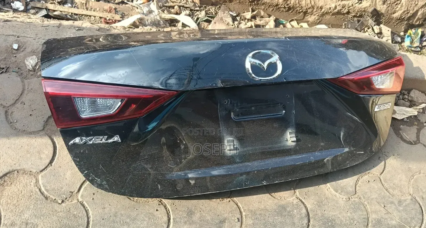 Mazda Axela 2014 Tailgate