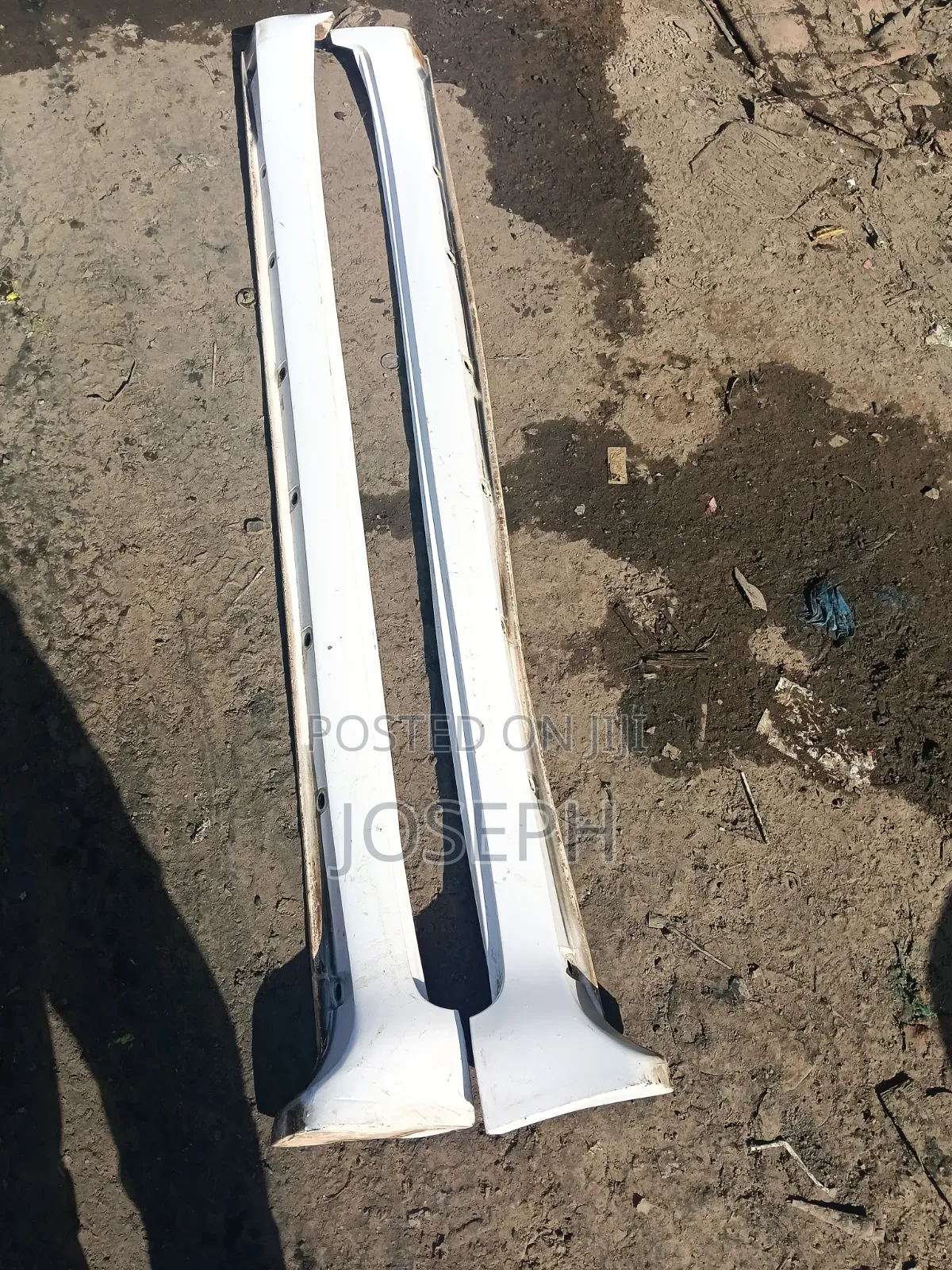 LC 200 SERIES Running Board/Side Skirts