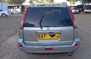 Nissan X-Trail 2005 Gray