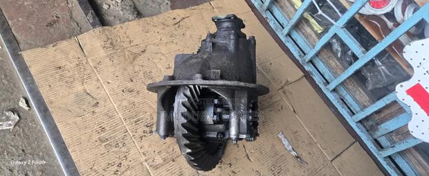 Isuzu Frr33 Differential Unit