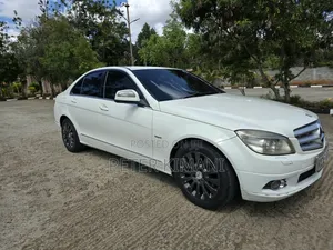 Mercedes-Benz E250 2008 White