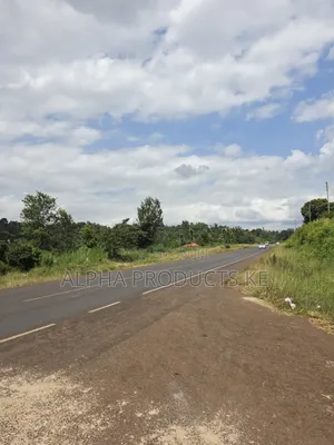 50×100 Prime Plots Touching Kenol-Murang'a Highway With Title Deed