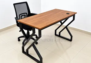 Modern Executive Office Desk With X-Leg Frame & Mesh