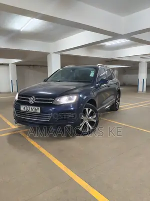 Volkswagen Touareg 2015 Blue