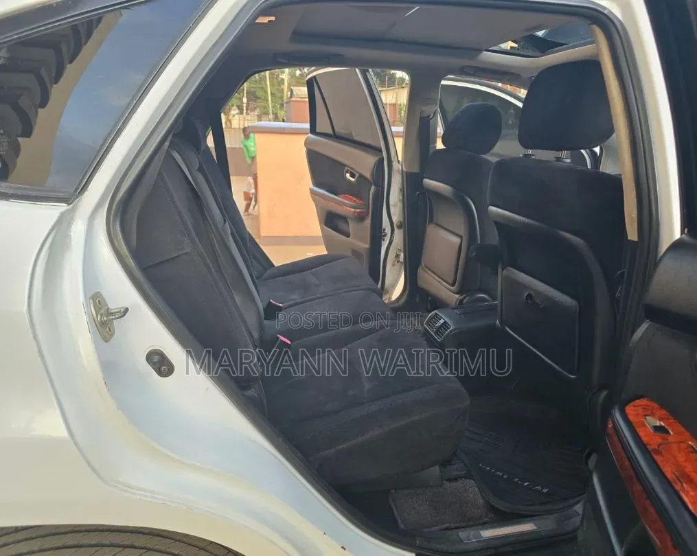 Toyota Harrier 2.4 2006 White